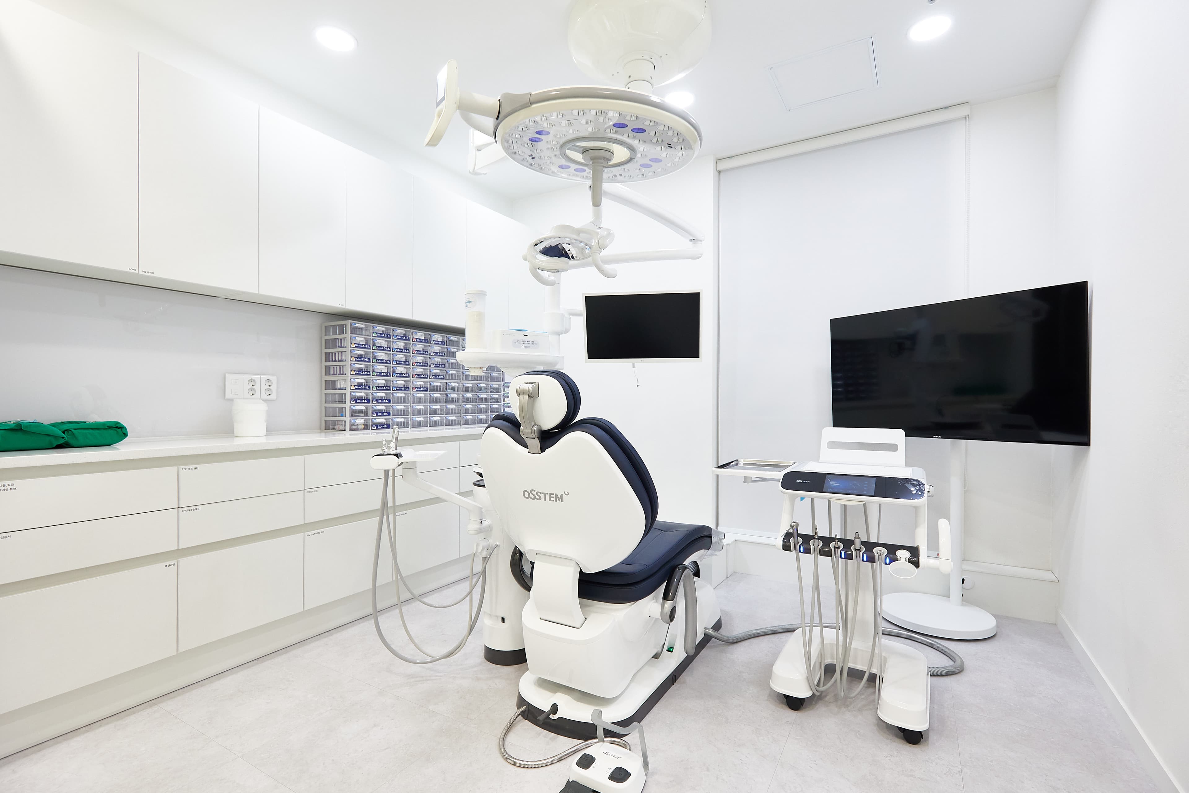 최신 장비가 갖춰진 수술실